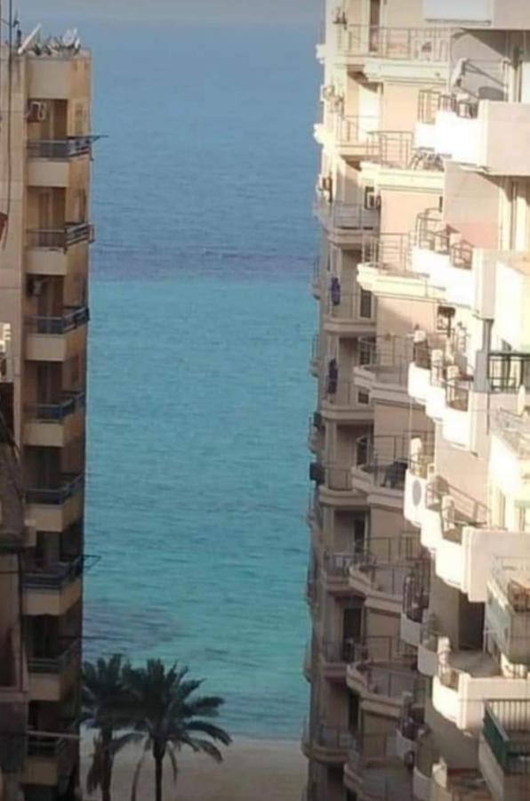 شقة مميزة فى الهانوفيل الاسكندرية ترى البحر جانبى " Alex " Apartamento Alexandria Exterior foto